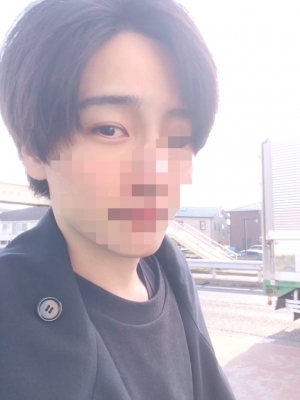 ISAMI(イサミ) 今日は真ん中☺️