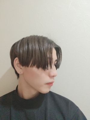 UMI(ウミ) 横顔