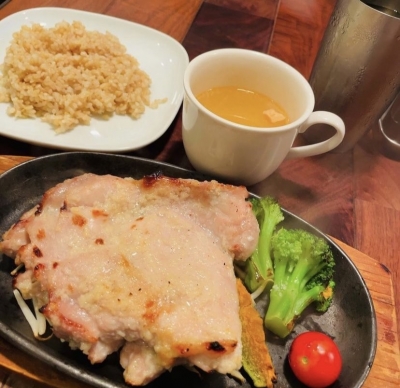 SHINSAKU(シンサク) スポーツトレーナーのランチ