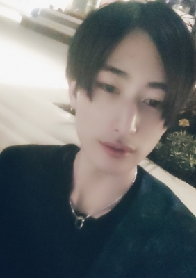SHUSUKE(シュウスケ) 肌年齢を
