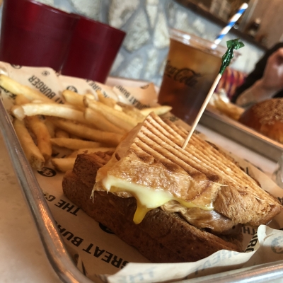 ASUKA(アスカ) お昼はホットサンド✨