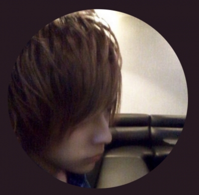 YUSHI(ユウシ) ホストから教員、セラピストへ