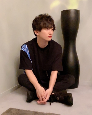ARATA(アラタ) 写真だとしゃくれがち