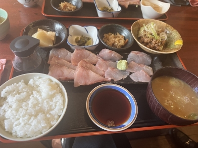 KANAE(ｶﾅｴ) お刺身ランチ