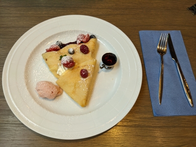 UMI(ウミ) 甘いものすきですか?