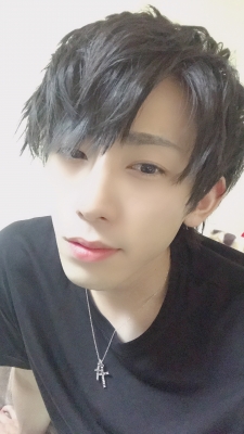 RIRA(リラ) キメ顔だと思っている人