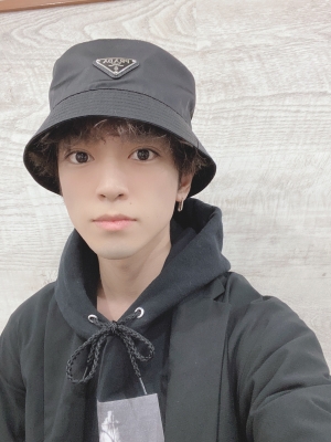 AIKU(アイク) コーデ、今日は6時くらいまで