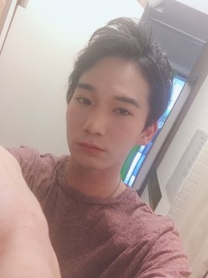 HIROAKI(ヒロアキ) お休み変更、出勤中!