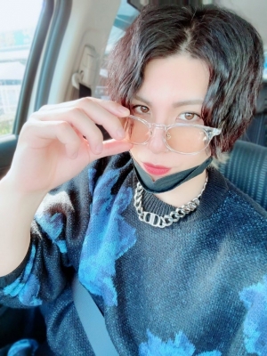 MIYAVI(ﾐﾔﾋﾞ) お気に入りのセーター❤️