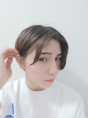 UMI(ウミ) 耳かけちゃった