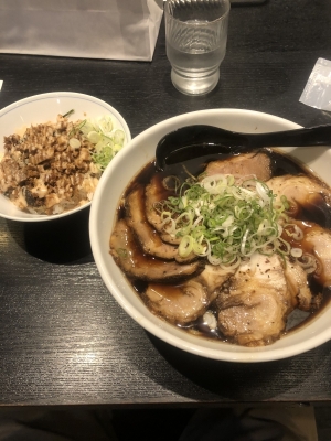 YU-GA（ﾕｳｶﾞ） 富山ブラックラーメン