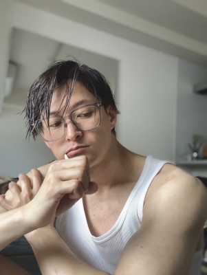 KONOSUKE(ｺｳﾉｽｹ) ねむい