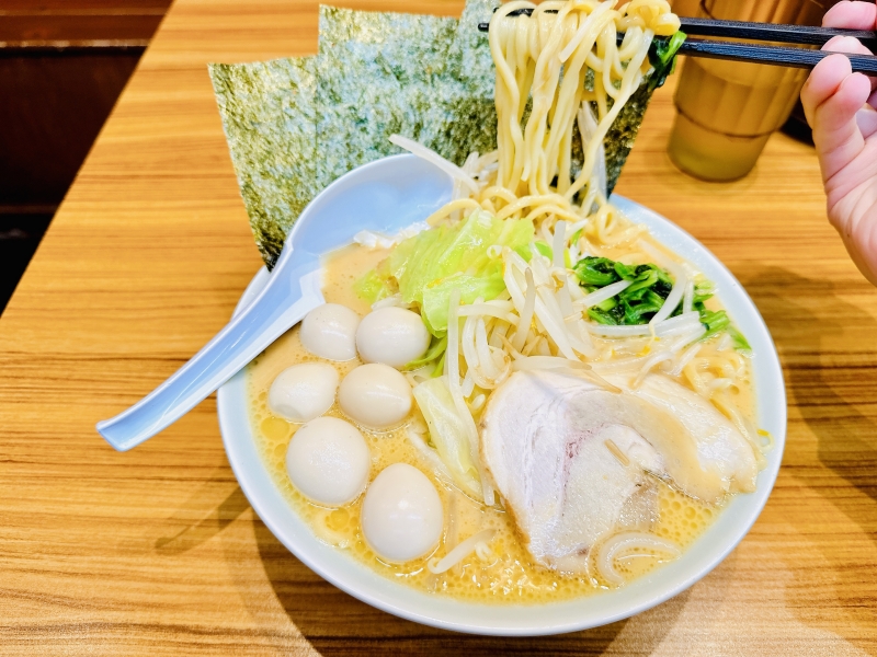 KOSHIN(コウシン） 夜ラーメン