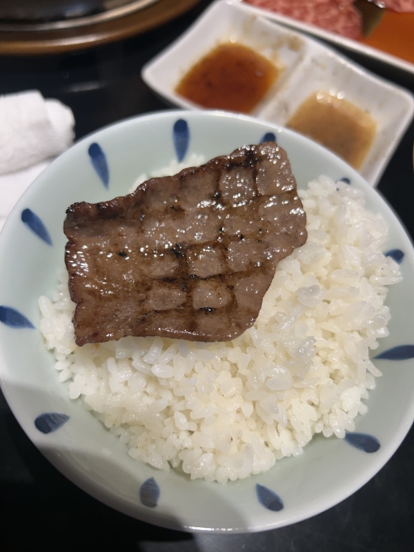KONOSUKE(コウノスケ) ご飯にも上着着せてやらないと